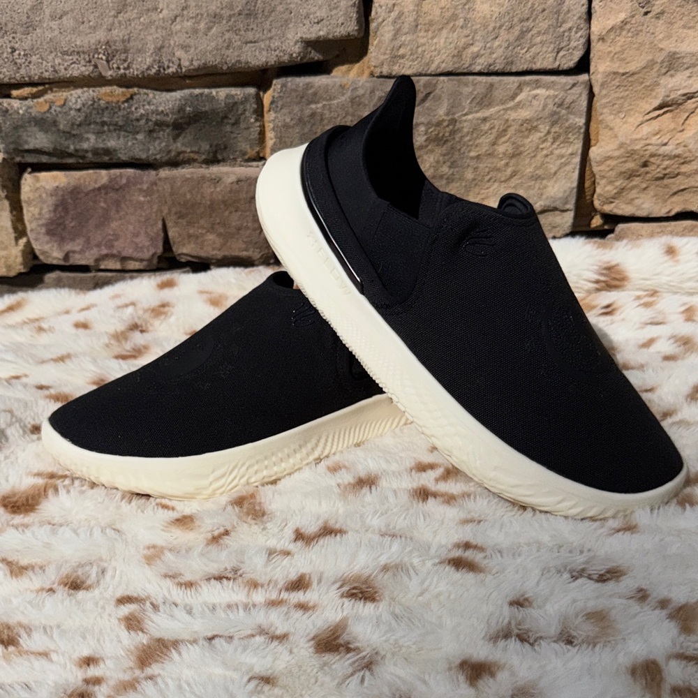 Under Armour SlipSpeed Bruce Lee “Yin / Yang Black” Men’s